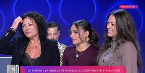 Daniella estalla de alegría al reencontrarse con su madre y su abuela en el plató de ‘Uno de GH20’