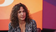 Toni Acosta tiene un inesperado rifirrafe con la presentadora durante su entrevista en televisión