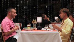 La reacción de un soltero al descubrir el rol sexual de su cita de 'First Dates': "No tienes pinta de eso"