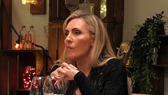 La incredulidad de una soltera de 'First Dates' cuando su cita presume de hacerlo todo bien: "¿Te estás poniendo medallitas?"