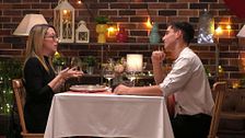 Dos solteros de 'First Dates' hacen match al descubrir que tienen la misma limitación física: “Me lo diagnosticaron con 12 años”