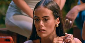 Los sucesivos zascas de las chicas a Érika al ver su actitud con Enrique: "¿Qué es, su psicóloga?"