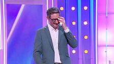 Eugeni Alemany se parte de risa en 'Agárrate al sillón' ante el inesperado talento de un concursante: "Aparco a la primera"