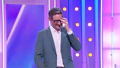 Eugeni Alemany se parte de risa en 'Agárrate al sillón' ante el inesperado talento de un concursante: "Aparco a la primera"