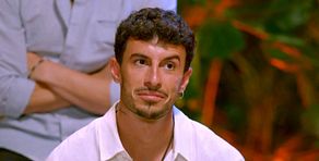 Juanpi se sincera en la hoguera sobre si realmente se ha sentido atraído por la madre de Sandra