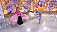 El divertido momento de Cristina Lasvignes bailando con un invitado en 'El diario de Jorge': "Si me ponen música..."