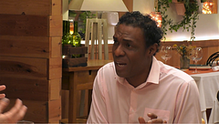 Un soltero se lleva un chasco tras conocer que su cita convive con su padre: "El amor a distancia no es amor"