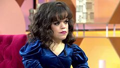 Cristina, una mujer con acondroplasia que ha sufrido el rechazo de su propia madre: "Me dijo que ojalá hubiese abortado"