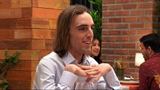 Un chico vuelve a 'First Dates' para vivir la segunda cita en su vida y los nervios le traicionan
