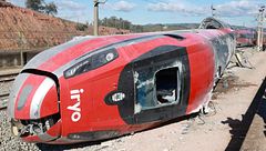 El audio del maquinista del tren Iryo con el centro de mando de Atocha: "Es un descarrilamiento. Estoy invadiendo la vía contigua"
