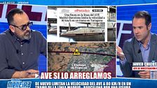 Risto Mejide y Javier Chicote apuntan las definiciones de las palabras utilizadas por Óscar Puente en sus explicaciones: "Guardarlo en la mente"
