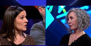 El tensísimo cara a cara de la madre de Sandra y la madre de Juanpi en plató: "Te has portado muy mal con mi hija"