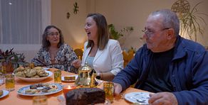 La familia de Ana se queda alucinada al descubrir que se casa: "¿Con alguien que no conoces?