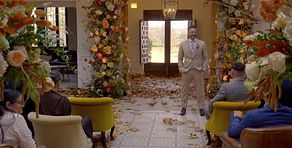 Luija llega a la iglesia y protagoniza un divertido momento con la familia de Ana: las primeras palabras entre las dos familias