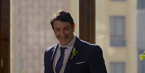 La llegada de Marc al altar provoca un divertido momento: “Tiene sentido del humor”