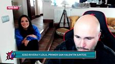 El original regalo de Kiko Rivera a Lola García en su primer San Valentín (con beso ante los fans incluido)