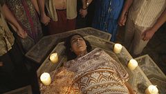 ¿Un ritual que se fue de las manos? La fiesta ibicenca que acabó con la muerte de la "la chamana de los empresarios"