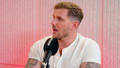 Tadeo habla de sus retoques y de su comparación con ‘Calamardo guapo’