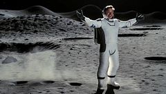 Construir una ciudad en la luna en 10 años, el nuevo reto de Elon Musk: el magnate quiere "asegurar el futuro de la civilización"