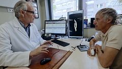 La primera conversación de Jesús Calleja con el medico en su llegada a Barcelona y el diagnostico