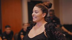 Las Jiménez convencen a Eva para ser jurado de 'Miss gitana' y Rebe recuerda su paso desfilando