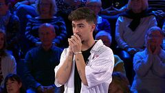 100.000 euros, un orinal o una gran oferta de la banquera: así ha sido la detonante decisión de Juan en 'Allá tú'