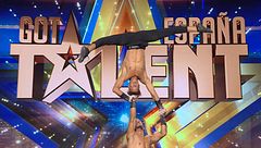 La actuación de Mouden Brothers