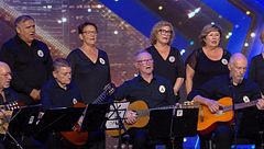 La actuación de Rondalla de guitarra, púa y canto de Paiporta