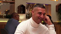 Un soltero de 'First Dates', carnicero y muy ligón, deja en shock a su cita al desvelar qué es lo que más vende en su tienda