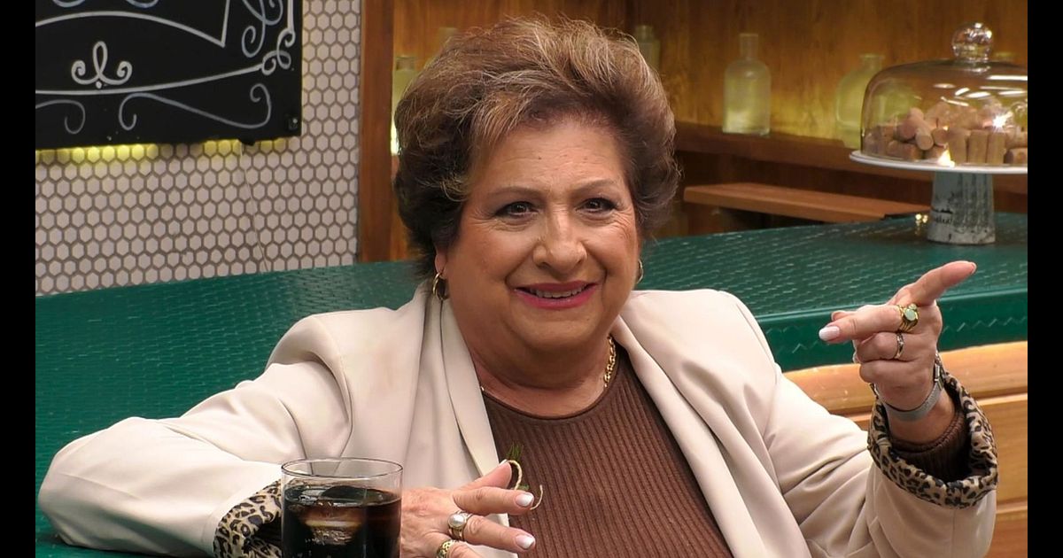 First dates: La teoría de una soltera de 'First Dates' por la que prefiere  como cita a un hombre con pelo que calvo: "Quiero sexo, pero poco" Video |  Mediaset Infinity