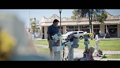 Docente superviviente de un tiroteo en una escuela de Texas se derrumba al recordarlo: "Pensaba que volvería a ver a los niños"