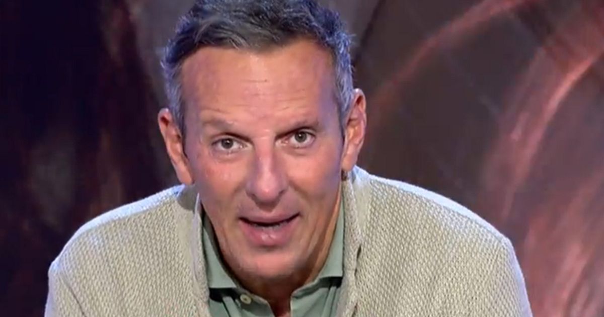 El tiempo justo: Joaquín Prat, tajante sobre el enfrentamiento entre Gloria Camila y Rocío Flores: "O eres torpe, o querías que hablásemos de esto” Video | Mediaset Infinity