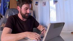 Antonio, el profesor que se ve obligado a vivir en una caravana