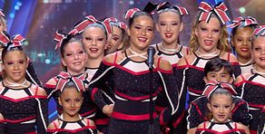 La actuación de Ibiza Cheers