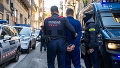 Detenido un violador reincidente de 25 años en Montjuïc, Barcelona: el joven cuenta con un historial de agresiones sexuales desde 2018