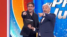 Juanra Bonet sorprende a Carlos Sobera en 'El precio justo' y protagonizan un momentazo: ''¡Me ha tocado!''