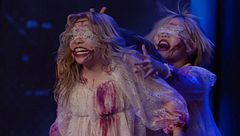 La actuación de Devil Kids