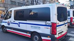 Un hombre apuñala a su pareja repetidas veces delante de sus cuatro hijos en Berriz, Vizcaya