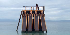 ‘El Abismo al Infinito’ deja a la primera salvada de la semana, que acaba entre lágrimas: el inesperado gesto de María Lamela al anunciar el nombre