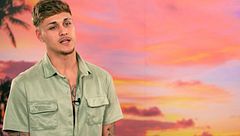 Los solteros y solteras de 'La isla de las tentaciones 10' revelan en el casting sus técnicas para conquistar: “Estos ojos azules ligan solos”