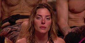 Claudia descubre lo que Ingrid y Alba dicen detrás de cámaras en medio de la discusión con Maica