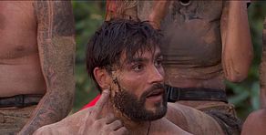 Gerard salta en defensa de Claudia en su discusión con Jaime y se viven momentos de tensión