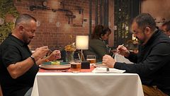 David se quedó prendado de Miguel tras verlo en ‘First Dates’ y llega dispuesto a conquistar su corazón