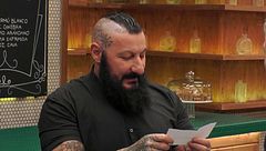 La cita de María Lara y Pedro comienza con una provocativa nota y acaba en calabazas: “No tengo palabras”