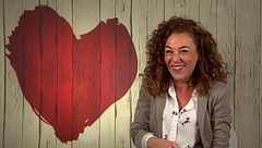 Raquel, patidifusa tras ver a su cita, da las gracias al equipo de ‘First Dates’: “Se han pasado el juego”