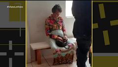 Detenido un hombre por disfrazarse de su madre para hacer el examen del carnet de conducir por ella