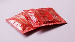 El mayor fabricante de preservativos del mundo sube un 30 % el precio de su producto como consecuencia de la guerra contra Irán