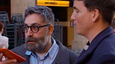 Un concursante de ‘Lo sabe, no lo sabe’ llama a su mujer tras ganar 14.000 euros y le hace una proposición: “Haz la maleta”