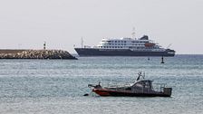 El protocolo de España para recibir al crucero del brote del hantavirus, el 'MV Hondius', en Canarias