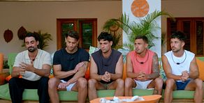 Sorpresa y nervios entre los chicos y las chicas al descubrir que afrontan su primera hoguera, al completo: “Me da miedo”